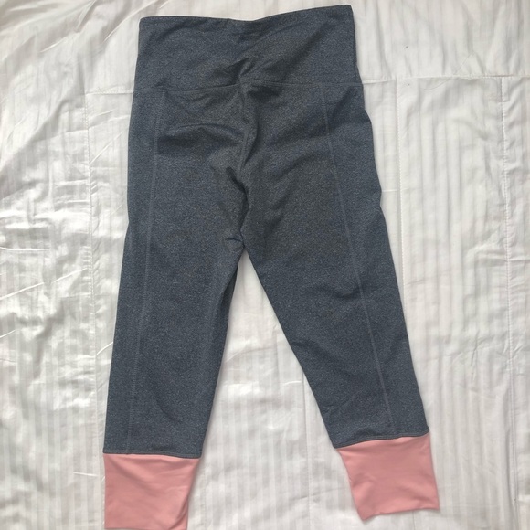 Ardene MOVE Grey & Pink Activewear Leggings - Picture 2 of 4